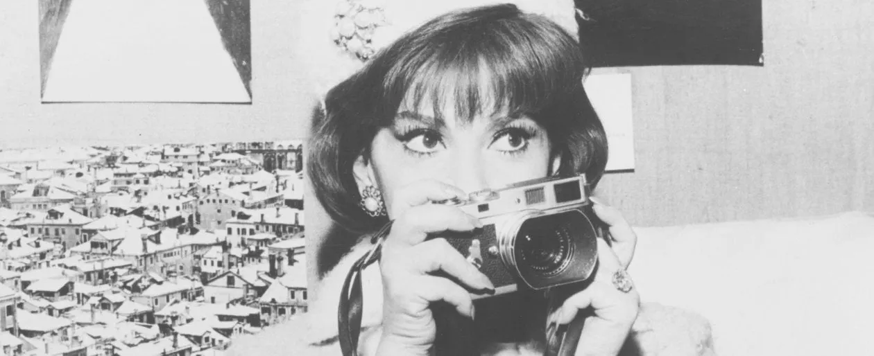 Non solo attrice di fama mondiale, ma già dalla metà degli anni '60 Gina Lollobrigida è stata fotografa di rara sensibilità.