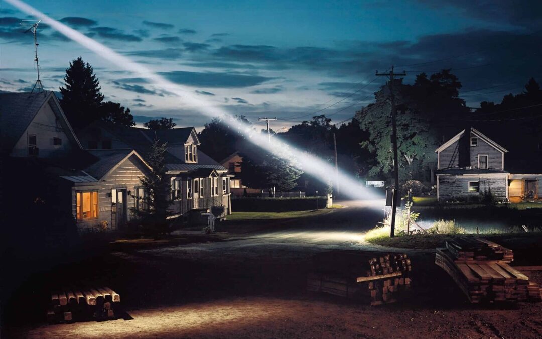 Fotografia e poesia. Quando le immagini di Gregory Crewdson incontrano i versi di Mark Strand.